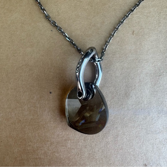 Swarovski Crystal Silver Pendant Necklace - Picture 2 of 4